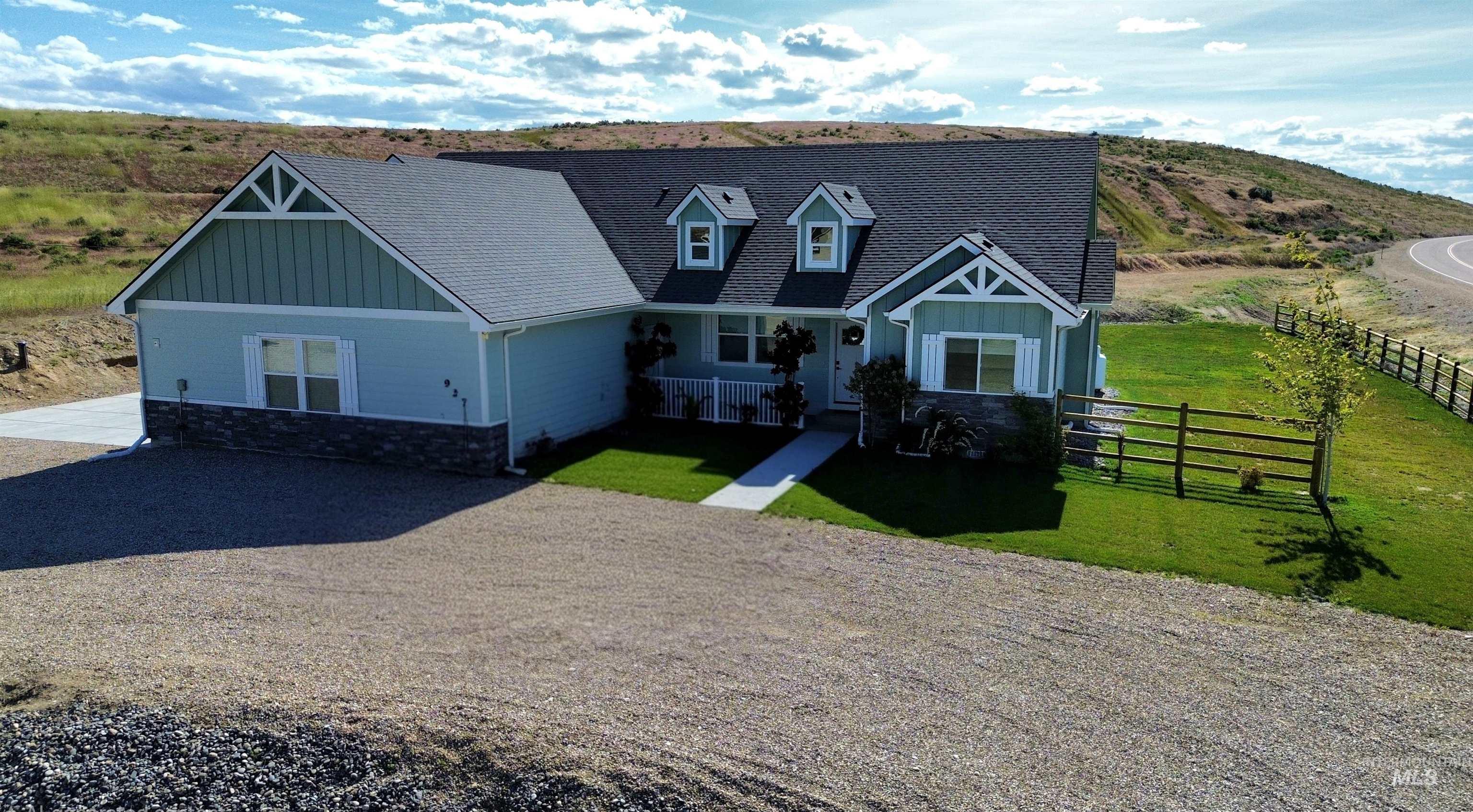 9279 Rolling Hills Ct, Nampa, Idaho 83686-9508, 3 Bedrooms, 2.5 Bathrooms, Residential For Sale, Price $649,900, 98984282