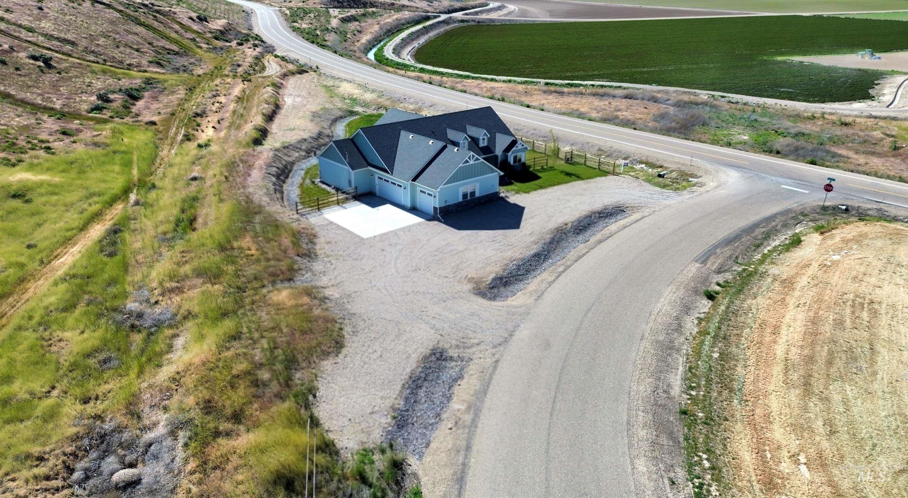 9279 Rolling Hills Ct, Nampa, Idaho 83686-9508, 3 Bedrooms, 2.5 Bathrooms, Residential For Sale, Price $649,900, 98984282