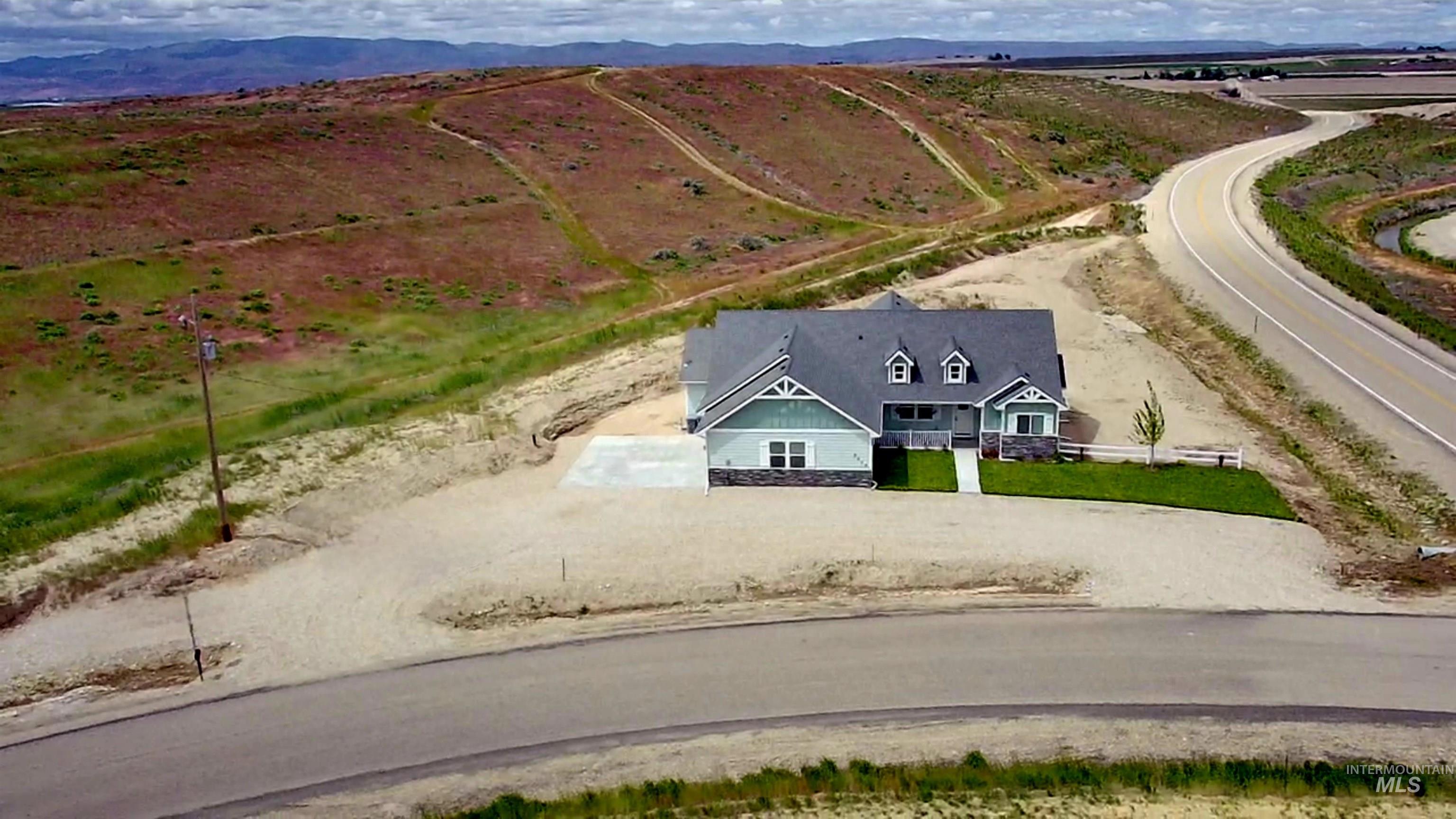 9279 Rolling Hills Ct, Nampa, Idaho 83686, 3 Bedrooms, 2.5 Bathrooms, Residential For Sale, Price $629,900, 98984282