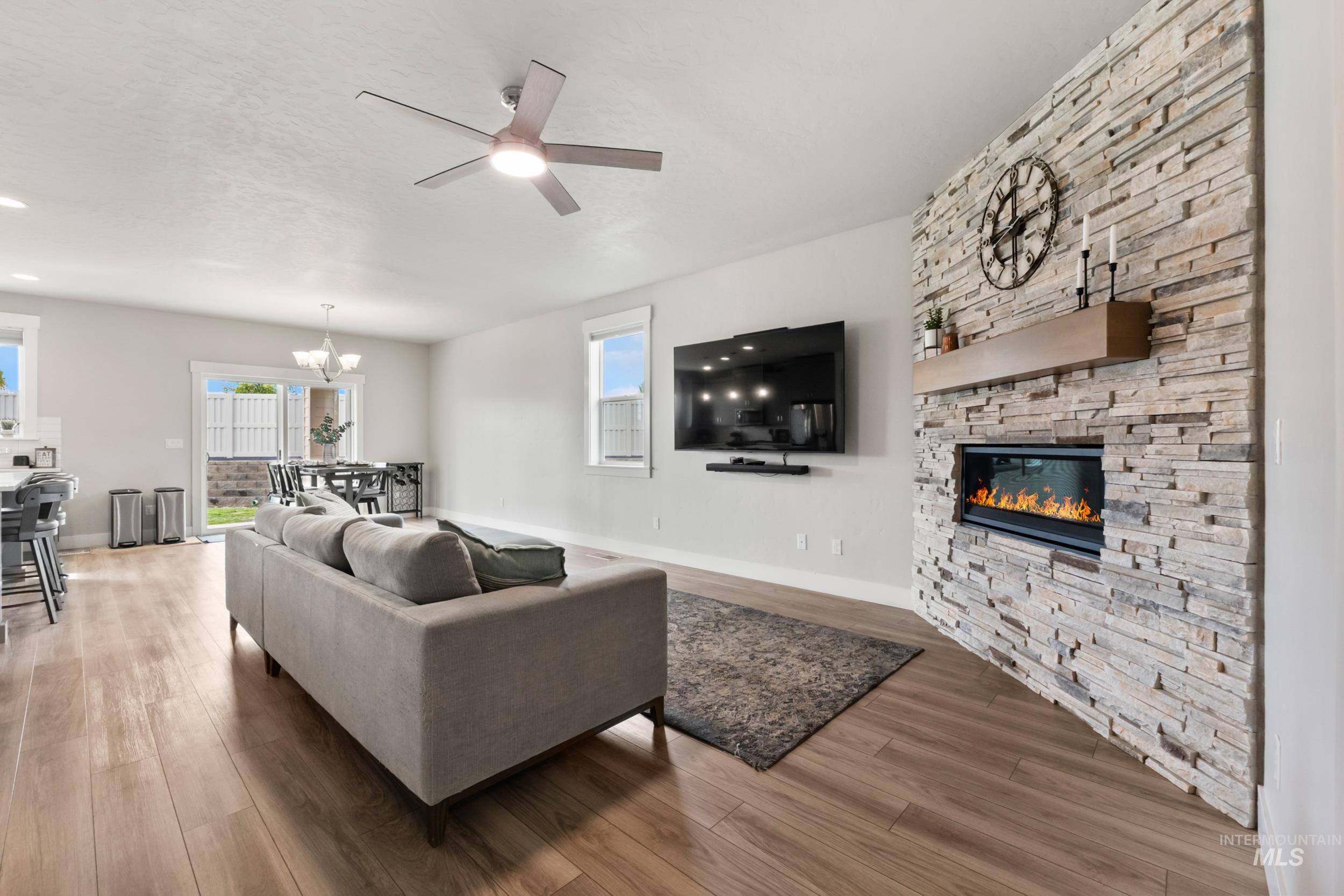 1403 N N Concha Ct., Middleton, Idaho 83644, 3 Bedrooms, 2 Bathrooms, Residential For Sale, Price $524,900, 98984284
