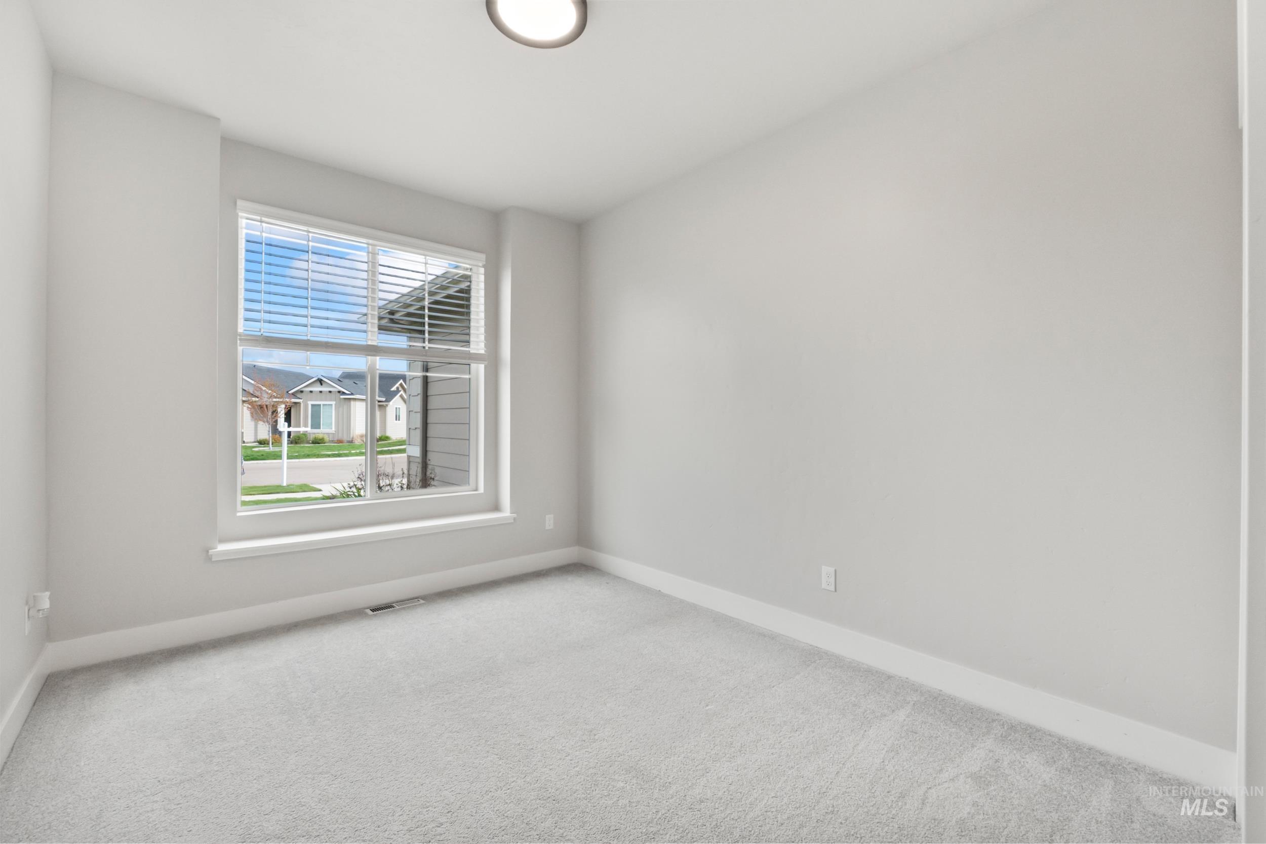 1403 N N Concha Ct., Middleton, Idaho 83644, 3 Bedrooms, 2 Bathrooms, Residential For Sale, Price $569,000, 98984284
