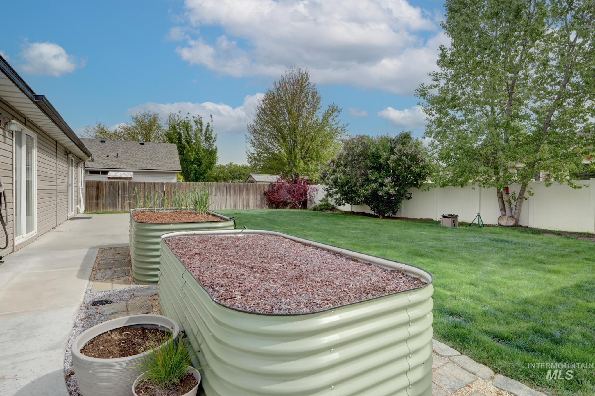 2096 S Alaska Way, Meridian, Idaho 83642, 4 Bedrooms, 2 Bathrooms, Residential For Sale, Price $499,900, 98984285