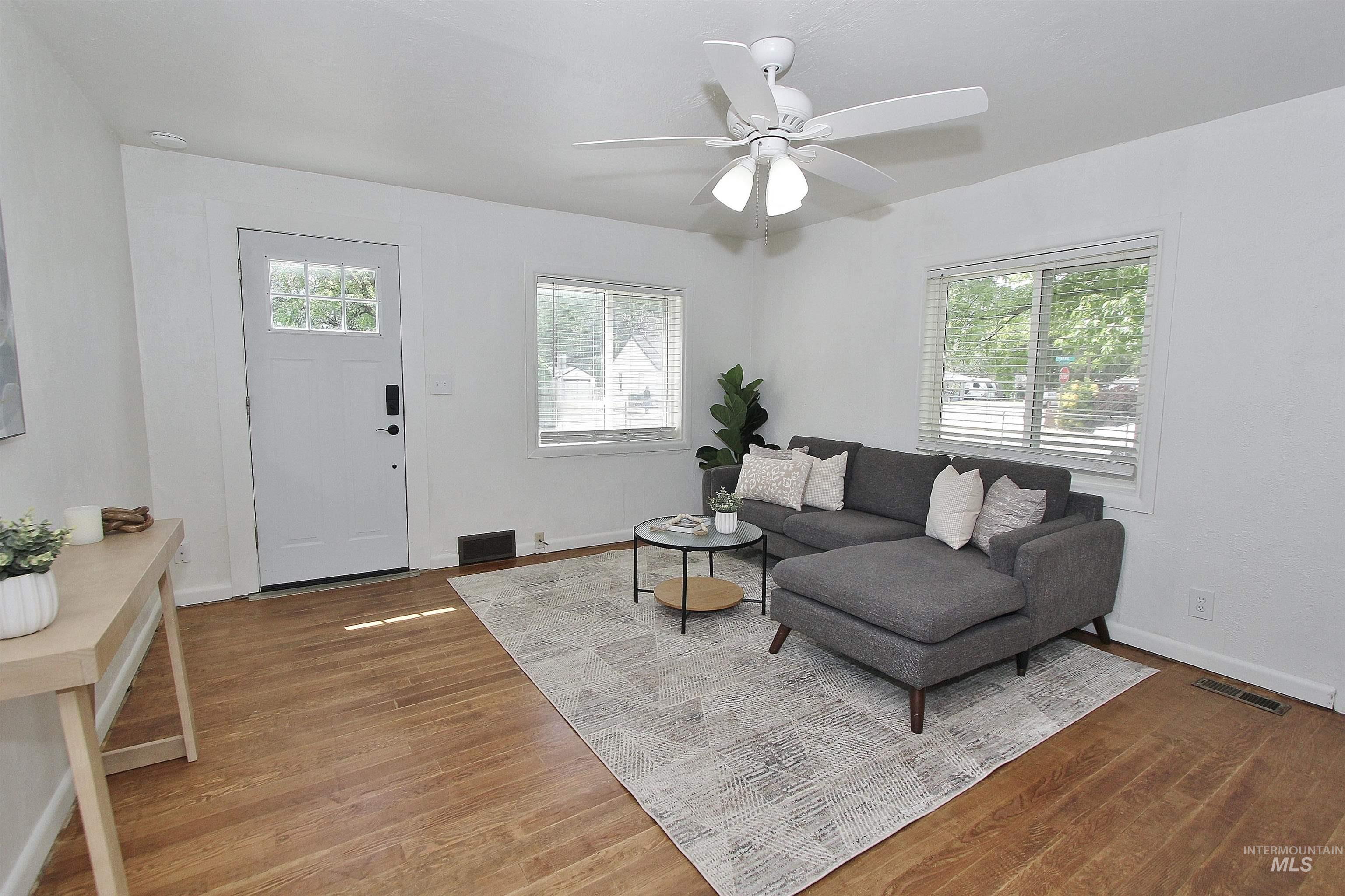2124 S Kerr St, Boise, Idaho 83705, 2 Bedrooms, 1 Bathroom, Residential For Sale, Price $418,000, 98984295