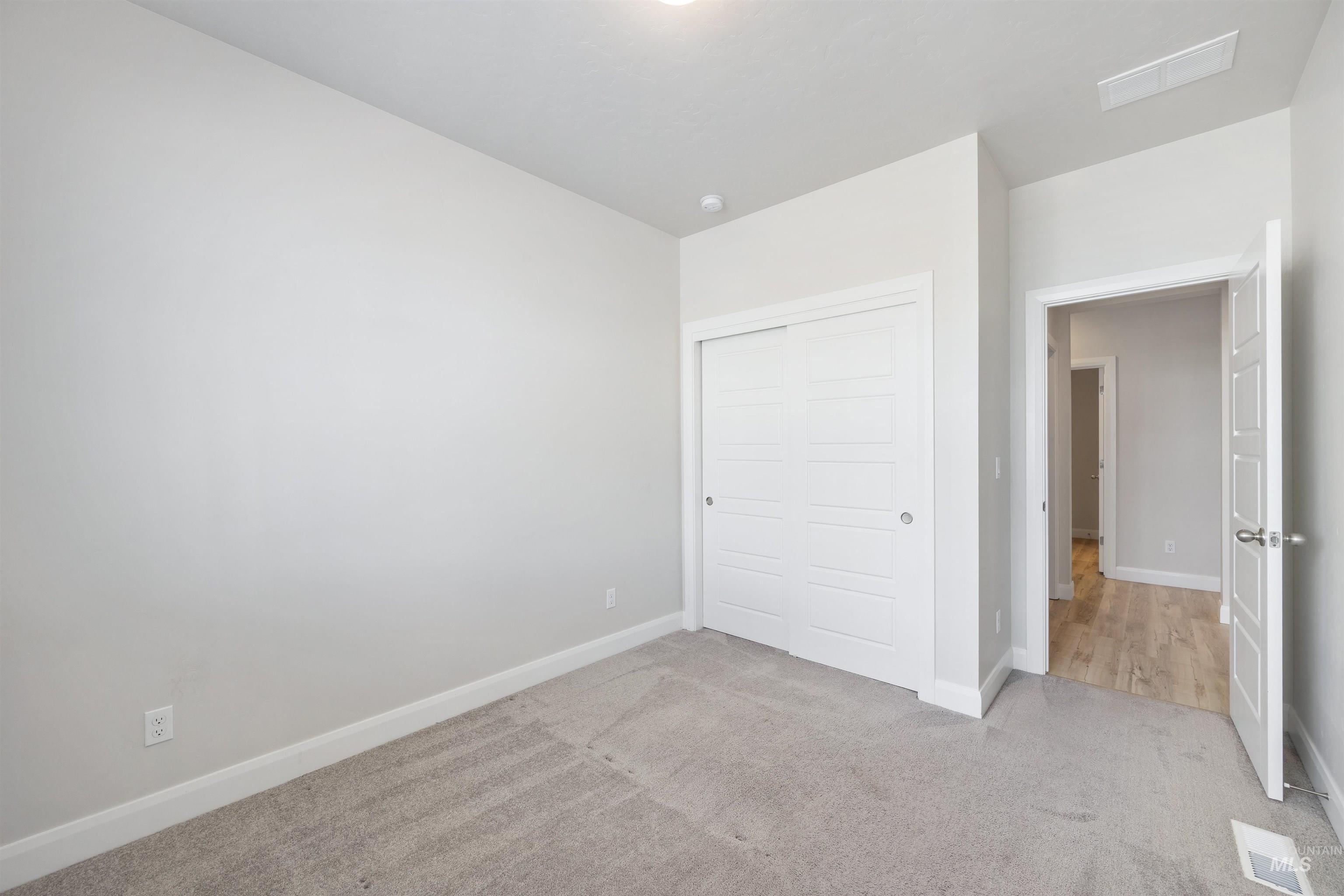 1319 E Sweet Pearl, Kuna, Idaho 83634, 3 Bedrooms, 2 Bathrooms, Residential For Sale, Price $476,990,MLS 98984300