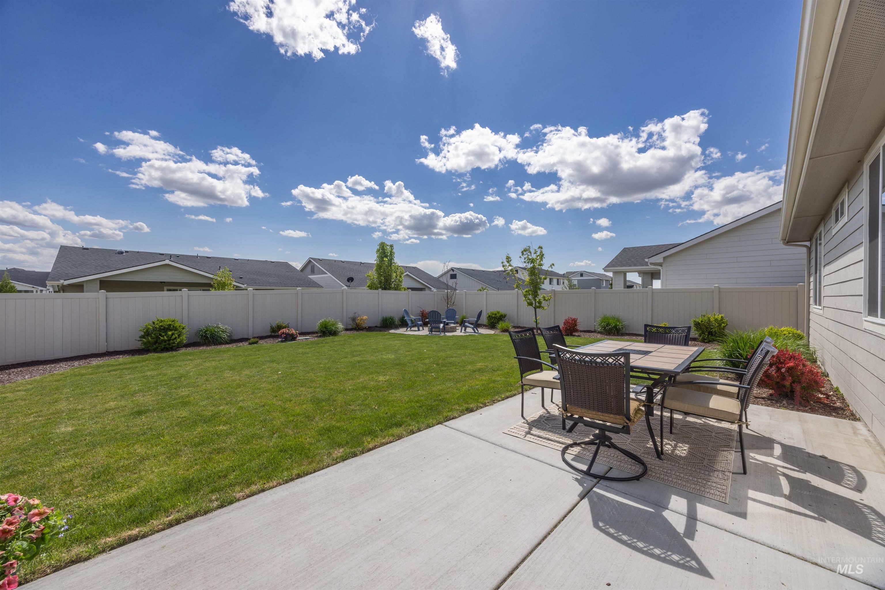 1319 E Sweet Pearl, Kuna, Idaho 83634, 3 Bedrooms, 2 Bathrooms, Residential For Sale, Price $476,990,MLS 98984300
