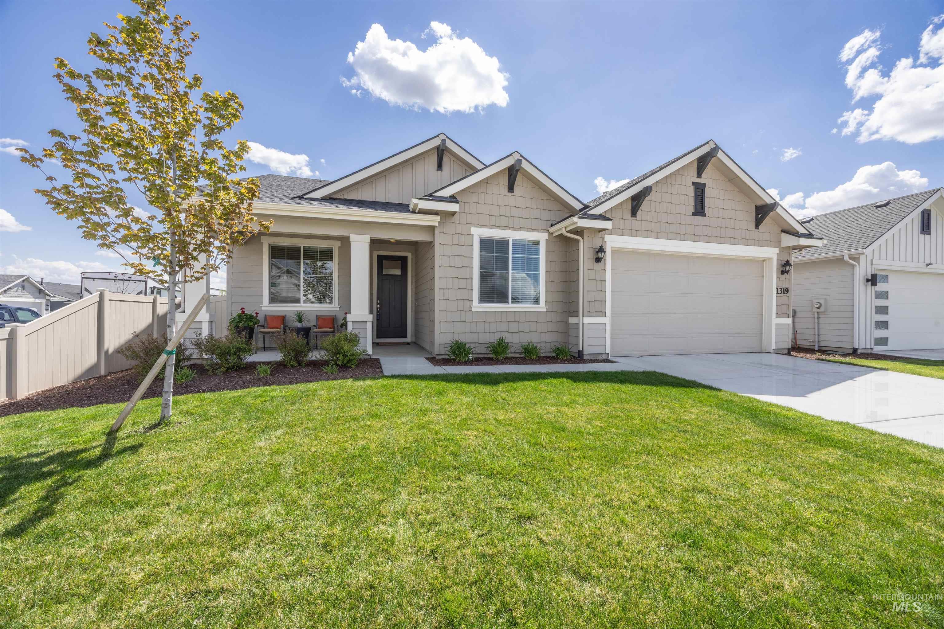 1319 E Sweet Pearl, Kuna, Idaho 83634, 3 Bedrooms, 2 Bathrooms, Residential For Sale, Price $476,990,MLS 98984300