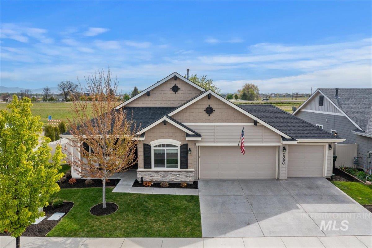 2080 N Thorndale Ave, Kuna, Idaho 83634, 2 Bedrooms, 2 Bathrooms, Residential For Sale, Price $544,900,MLS 98984303