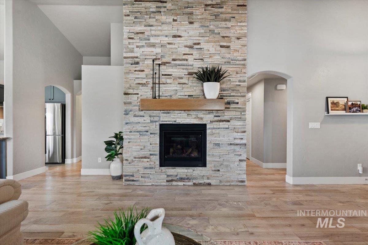 2080 N Thorndale Ave, Kuna, Idaho 83634, 2 Bedrooms, 2 Bathrooms, Residential For Sale, Price $544,900,MLS 98984303