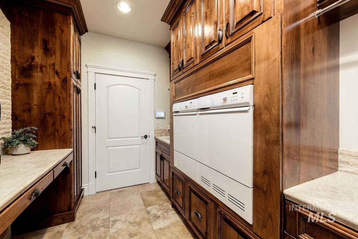 1647 S Aspen River Way, Eagle, Idaho 83616, 4 Bedrooms, 3.5 Bathrooms, Residential For Sale, Price $1,699,900, 98984311