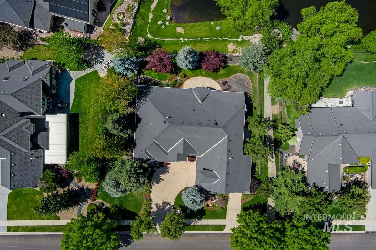 1647 S Aspen River Way, Eagle, Idaho 83616, 4 Bedrooms, 3.5 Bathrooms, Residential For Sale, Price $1,699,900, 98984311