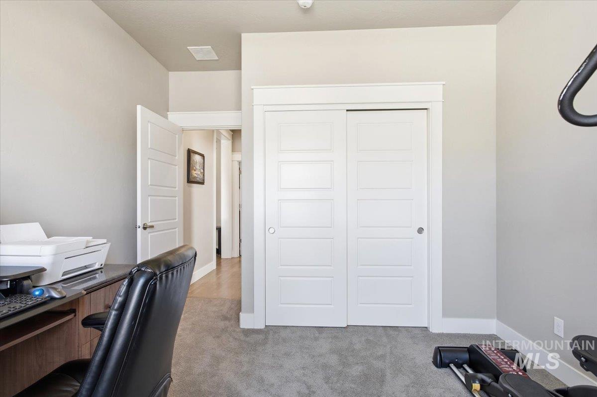 3833 E Mardia St, Meridian, Idaho 83642, 3 Bedrooms, 2 Bathrooms, Residential For Sale, Price $619,000,MLS 98984315