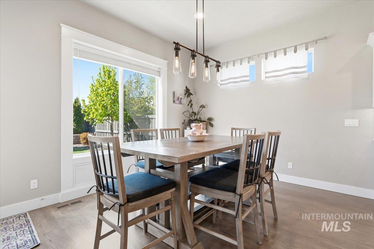 3833 E Mardia St, Meridian, Idaho 83642, 3 Bedrooms, 2 Bathrooms, Residential For Sale, Price $619,000,MLS 98984315