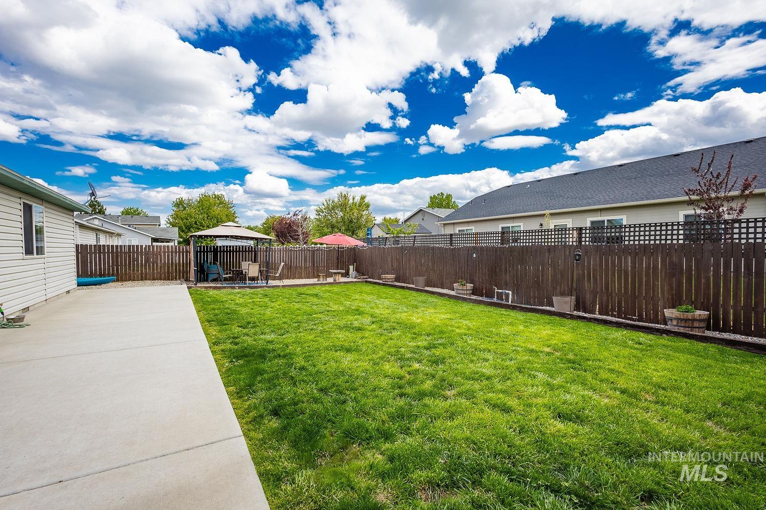 1106 NW 24th St, New Plymouth, Idaho 83619, 3 Bedrooms, 2 Bathrooms, Residential For Sale, Price $355,000,MLS 98984317