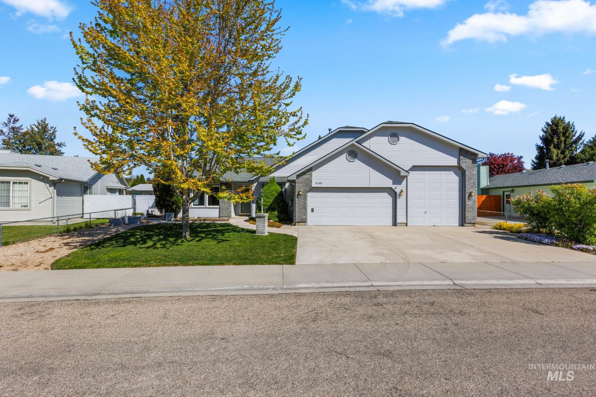 2148 W Sandalwood Dr, Meridian, Idaho 83646, 3 Bedrooms, 2 Bathrooms, Residential For Sale, Price $524,900,MLS 98984318