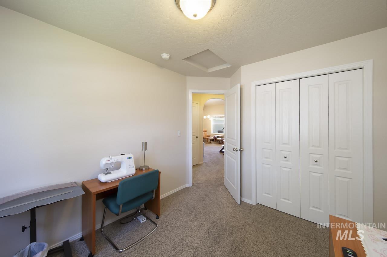 1003 Windsong Ct, Caldwell, Idaho 83605, 3 Bedrooms, 2 Bathrooms, Residential For Sale, Price $370,000,MLS 98984319
