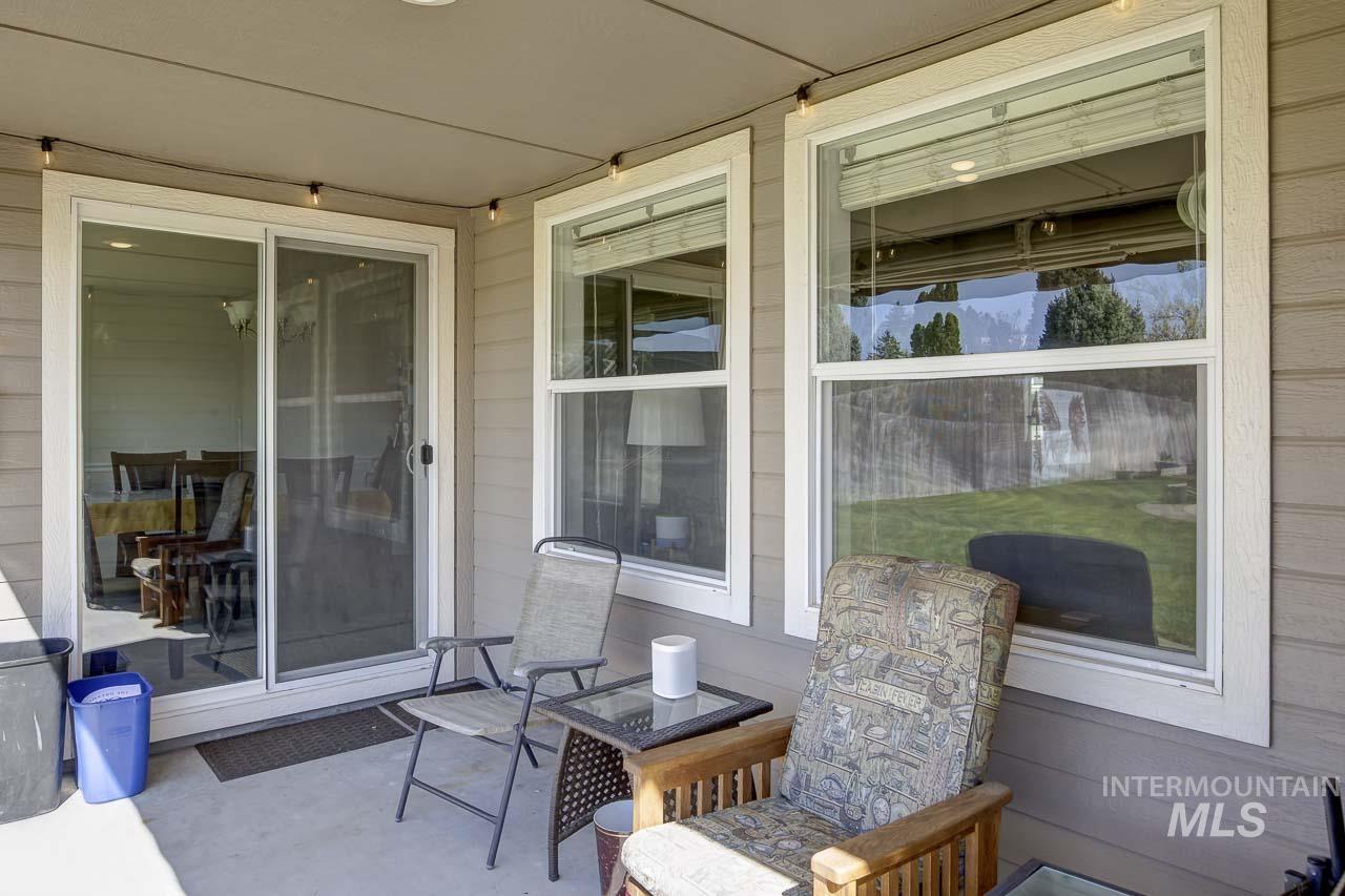 1003 Windsong Ct, Caldwell, Idaho 83605, 3 Bedrooms, 2 Bathrooms, Residential For Sale, Price $370,000,MLS 98984319