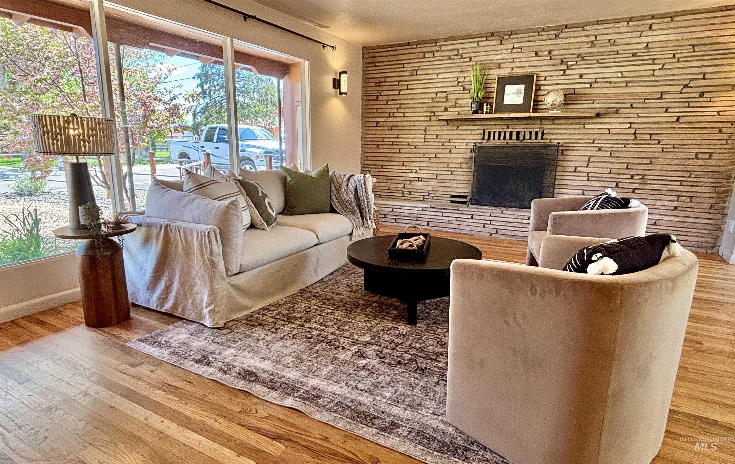 1107 Cameron, Boise, Idaho 83709, 4 Bedrooms, 1.5 Bathrooms, Residential For Sale, Price $589,900,MLS 98984321