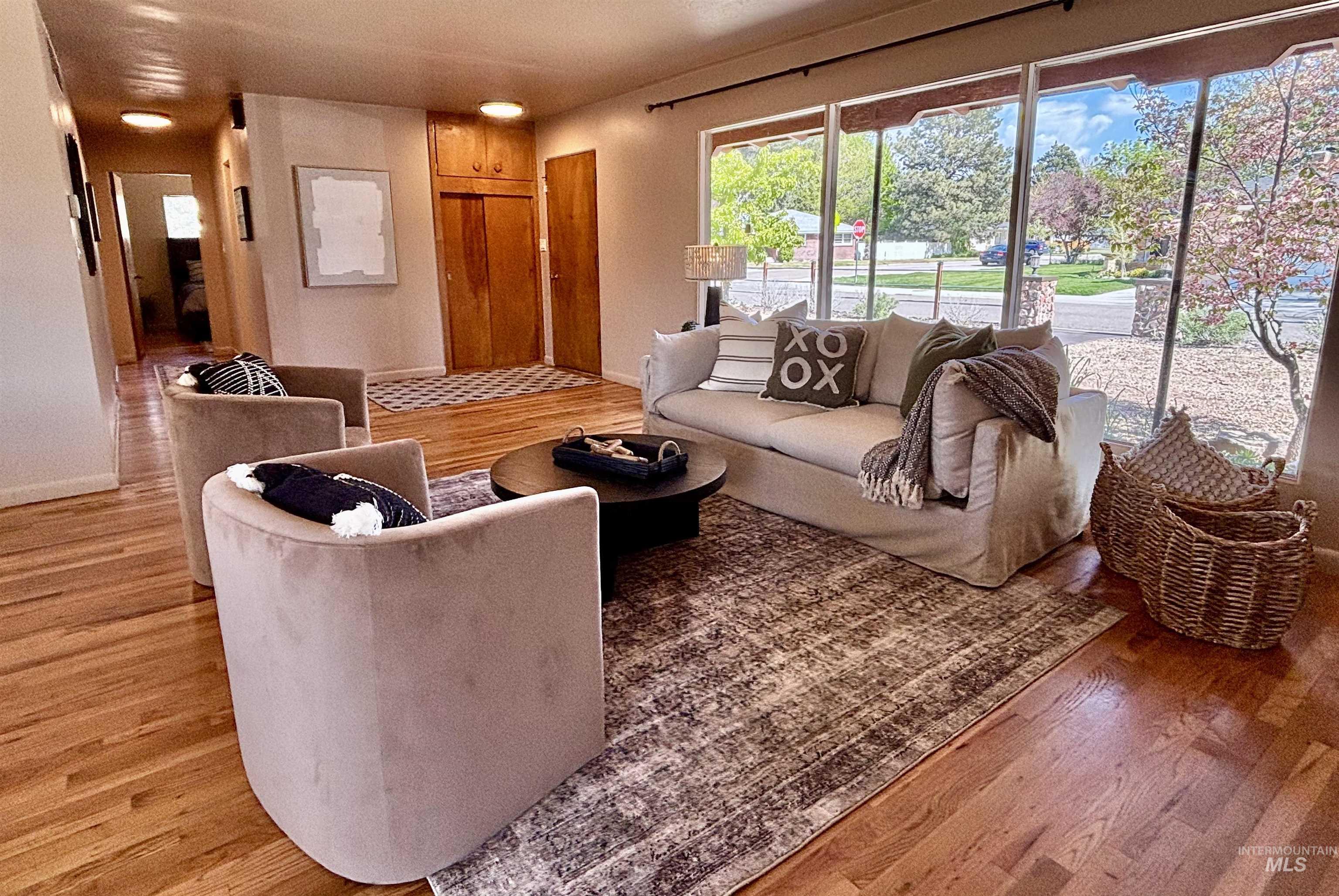 1107 Cameron, Boise, Idaho 83709, 4 Bedrooms, 1.5 Bathrooms, Residential For Sale, Price $589,900,MLS 98984321
