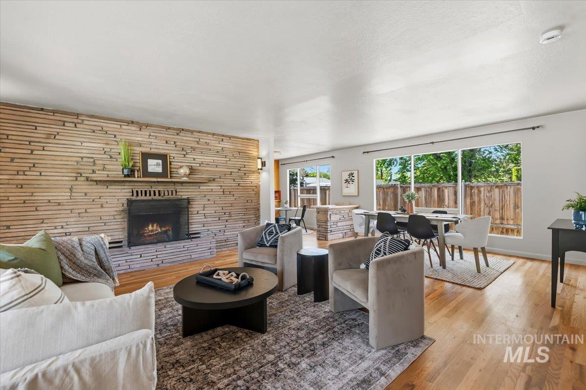 1107 Cameron, Boise, Idaho 83709, 4 Bedrooms, 1.5 Bathrooms, Residential For Sale, Price $569,900,MLS 98984321