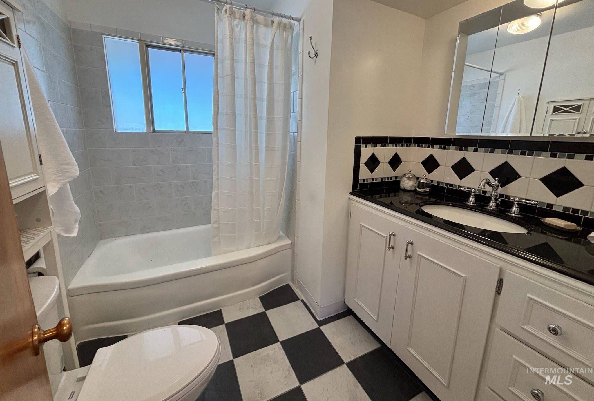 1107 Cameron, Boise, Idaho 83709, 4 Bedrooms, 1.5 Bathrooms, Residential For Sale, Price $589,900,MLS 98984321