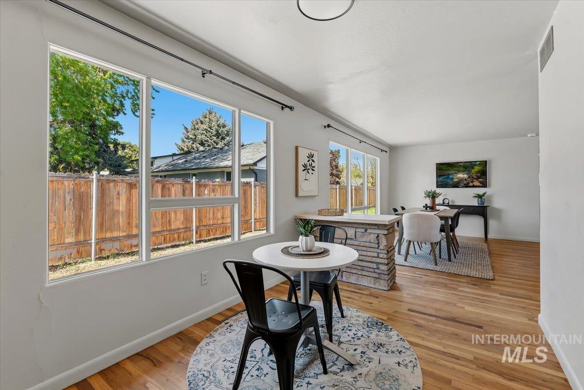 1107 Cameron, Boise, Idaho 83709, 4 Bedrooms, 1.5 Bathrooms, Residential For Sale, Price $569,900,MLS 98984321