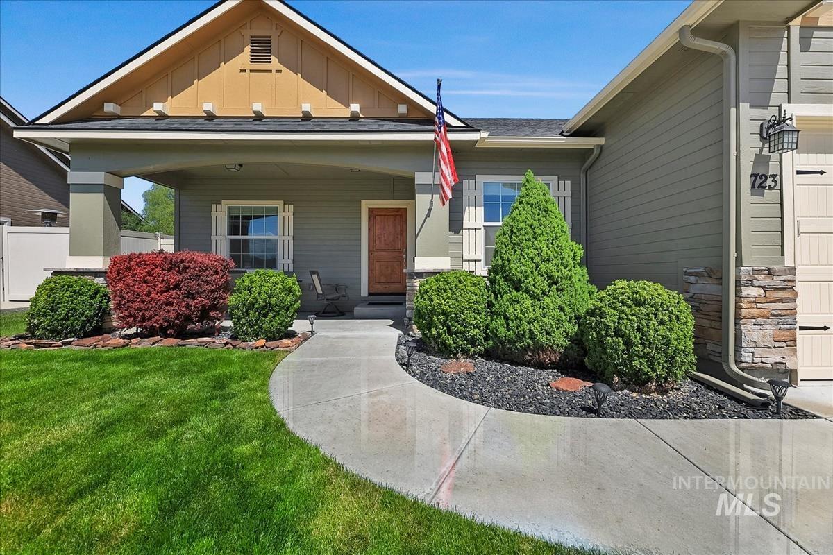 723 E Willow St, Caldwell, Idaho 83605, 3 Bedrooms, 3 Bathrooms, Residential For Sale, Price $520,000, 98984326