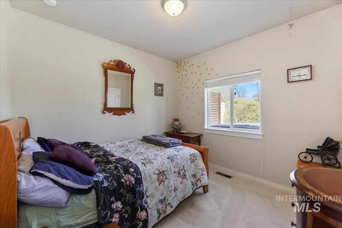 723 E Willow St, Caldwell, Idaho 83605, 3 Bedrooms, 3 Bathrooms, Residential For Sale, Price $520,000, 98984326