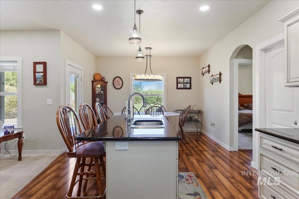 723 E Willow St, Caldwell, Idaho 83605, 3 Bedrooms, 3 Bathrooms, Residential For Sale, Price $520,000, 98984326