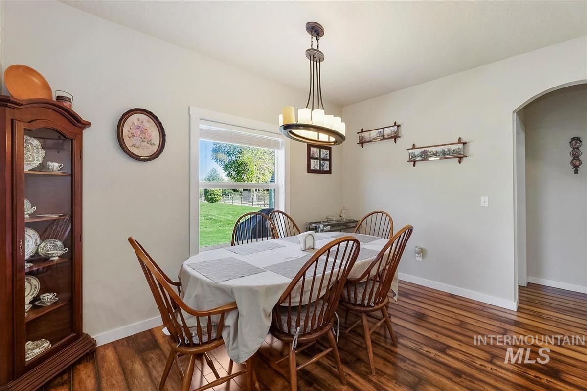 723 E Willow St, Caldwell, Idaho 83605, 3 Bedrooms, 3 Bathrooms, Residential For Sale, Price $520,000, 98984326