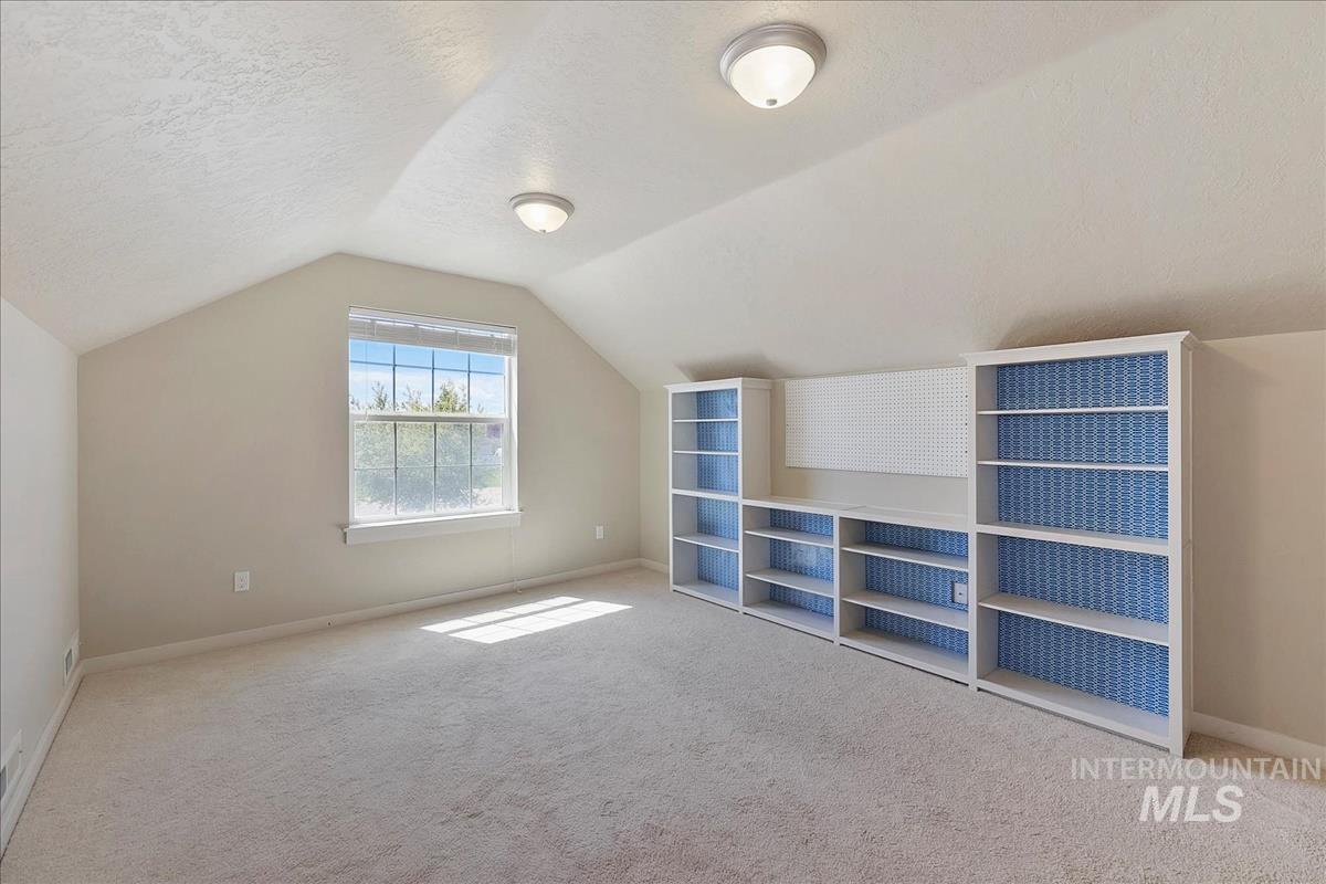 723 E Willow St, Caldwell, Idaho 83605, 3 Bedrooms, 3 Bathrooms, Residential For Sale, Price $520,000, 98984326