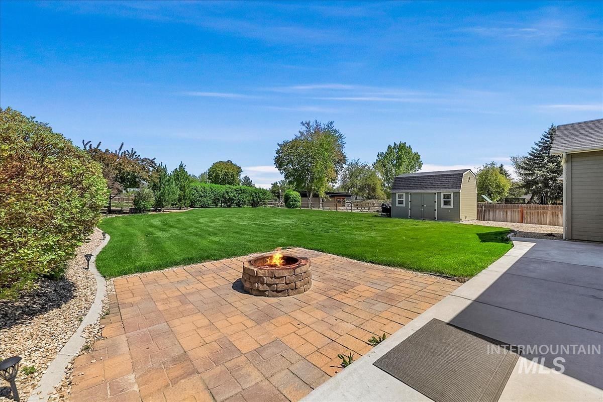 723 E Willow St, Caldwell, Idaho 83605, 3 Bedrooms, 3 Bathrooms, Residential For Sale, Price $520,000, 98984326