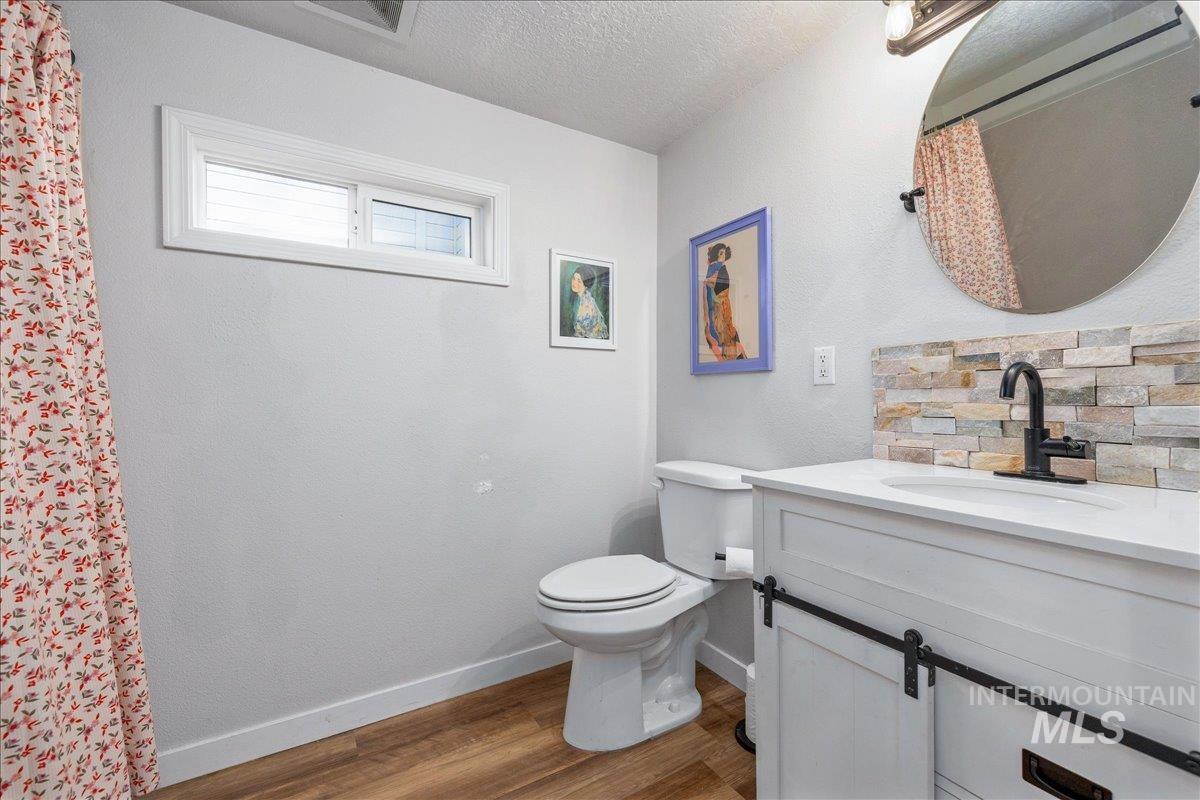 2116 S Pacific St, Boise, Idaho 83705, 3 Bedrooms, 2 Bathrooms, Residential For Sale, Price $475,000,MLS 98984328