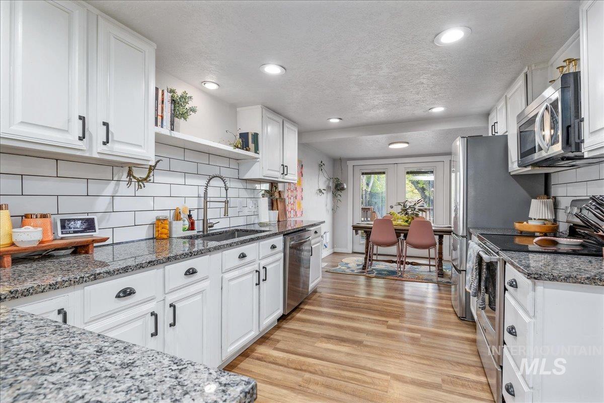 2116 S Pacific St, Boise, Idaho 83705, 3 Bedrooms, 2 Bathrooms, Residential For Sale, Price $475,000,MLS 98984328