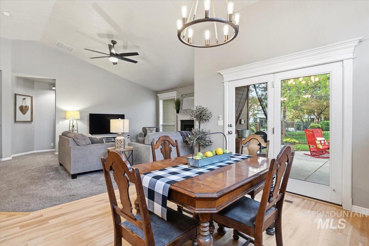 3727 N Hollymount Way, Meridian, Idaho 83646, 3 Bedrooms, 2 Bathrooms, Residential For Sale, Price $598,000,MLS 98984329