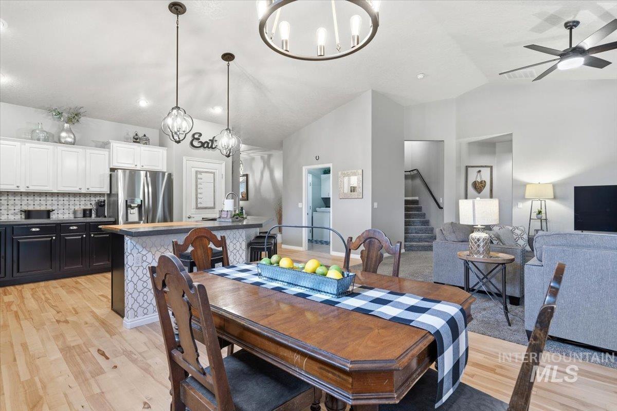 3727 N Hollymount Way, Meridian, Idaho 83646, 3 Bedrooms, 2 Bathrooms, Residential For Sale, Price $598,000,MLS 98984329