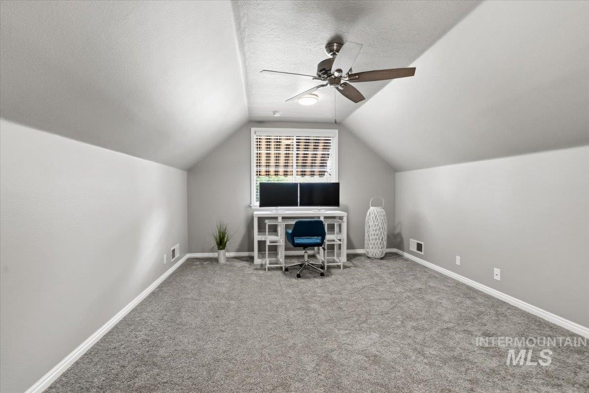 3727 N Hollymount Way, Meridian, Idaho 83646, 3 Bedrooms, 2 Bathrooms, Residential For Sale, Price $598,000,MLS 98984329