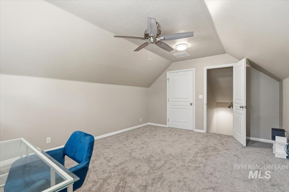 3727 N Hollymount Way, Meridian, Idaho 83646, 3 Bedrooms, 2 Bathrooms, Residential For Sale, Price $598,000,MLS 98984329
