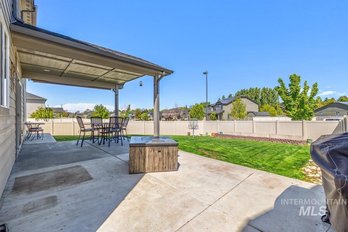 9644 W Goldenpond Ct, Boise, Idaho 83709, 4 Bedrooms, 2.5 Bathrooms, Residential For Sale, Price $545,000,MLS 98984332