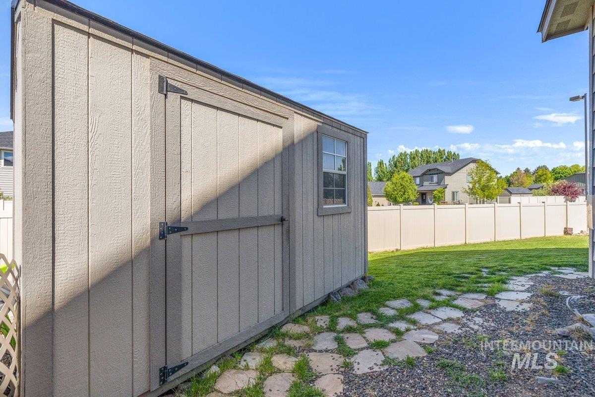 9644 W Goldenpond Ct, Boise, Idaho 83709, 4 Bedrooms, 2.5 Bathrooms, Residential For Sale, Price $545,000,MLS 98984332