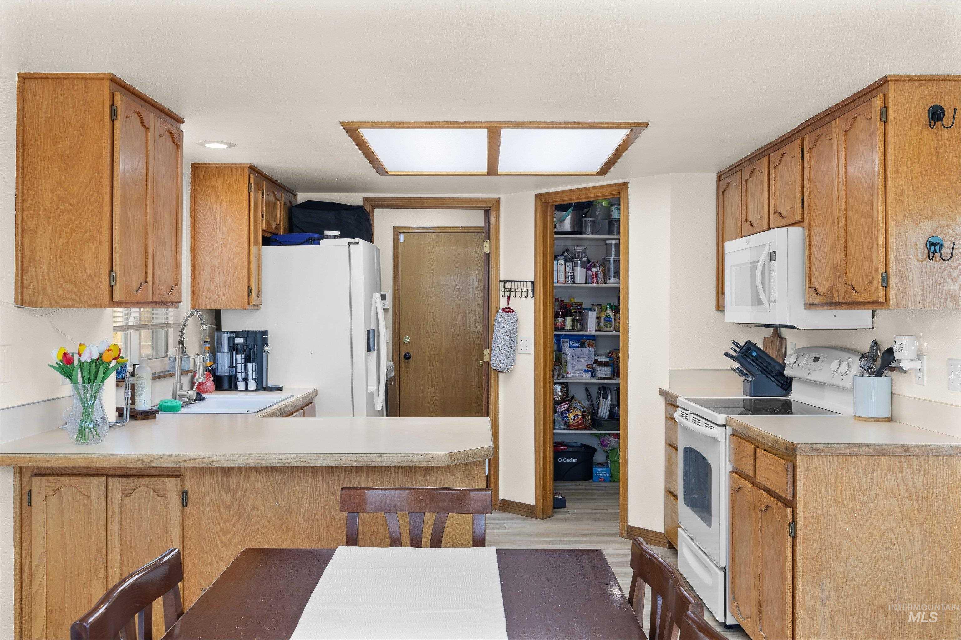 10747 W Irving Ct, Boise, Idaho 83713-0614, 3 Bedrooms, 2 Bathrooms, Residential For Sale, Price $424,900, 98984333