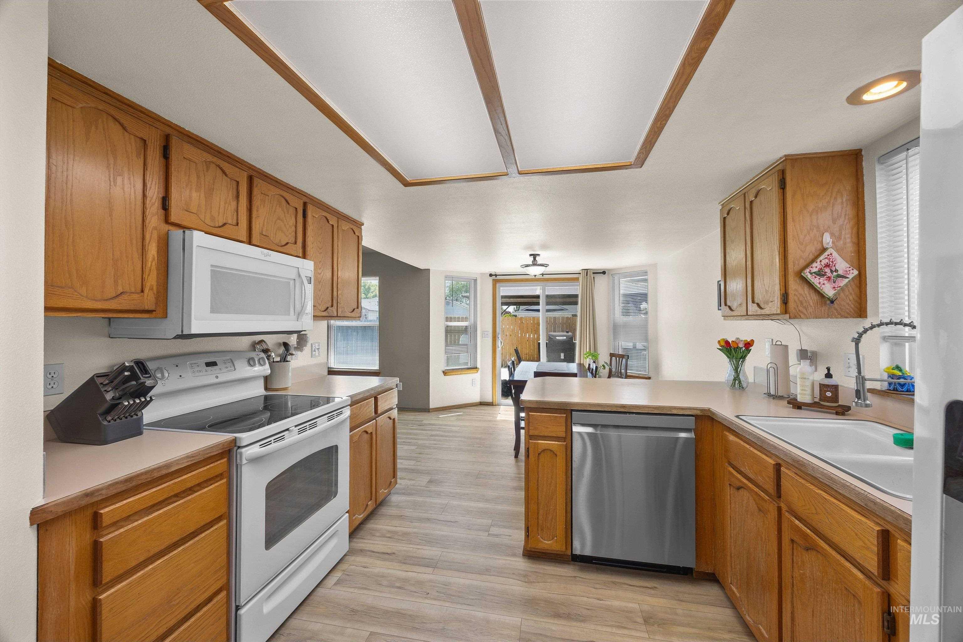 10747 W Irving Ct, Boise, Idaho 83713-0614, 3 Bedrooms, 2 Bathrooms, Residential For Sale, Price $424,900, 98984333