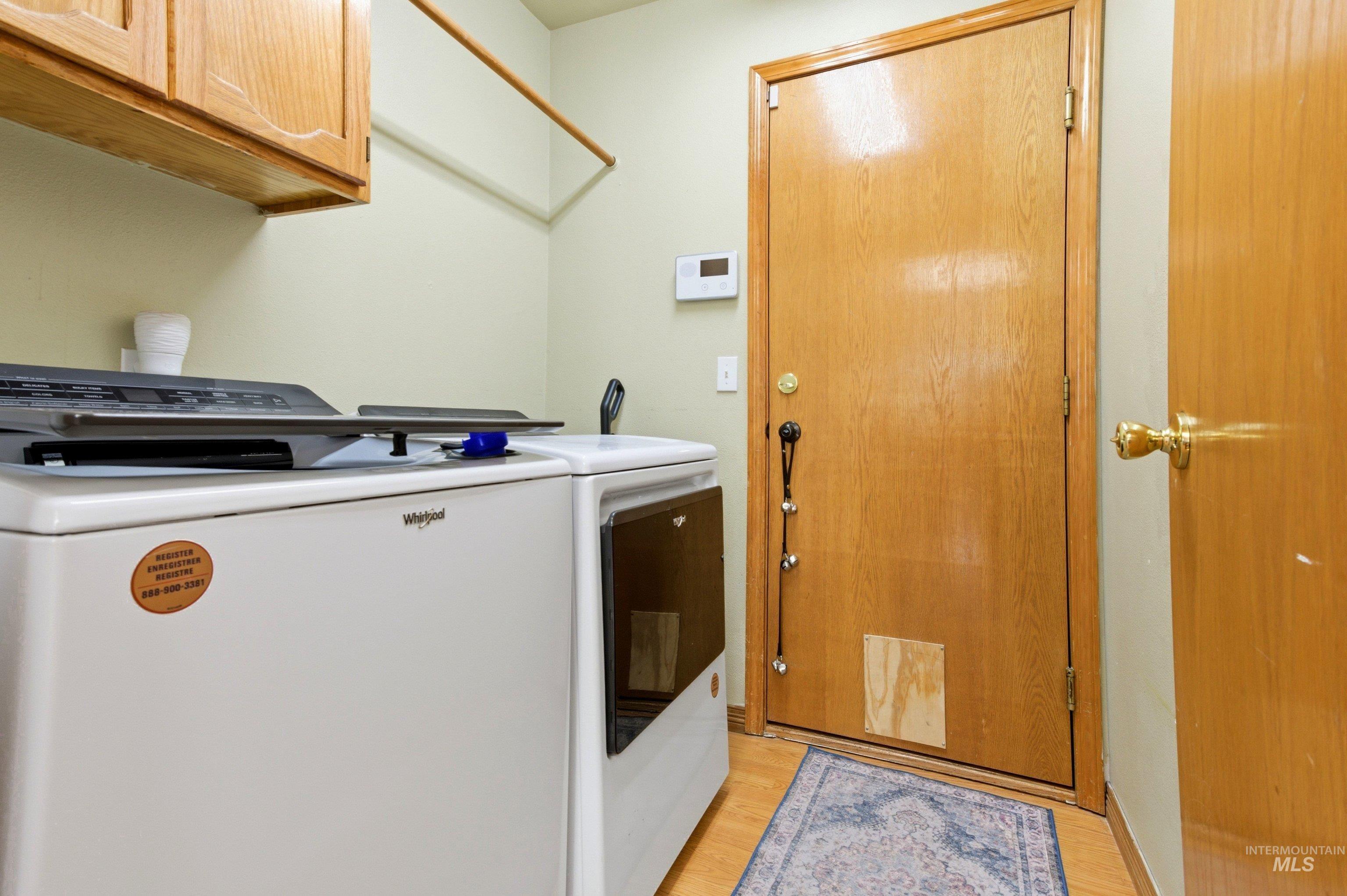 10747 W Irving Ct, Boise, Idaho 83713-0614, 3 Bedrooms, 2 Bathrooms, Residential For Sale, Price $445,000,MLS 98984333