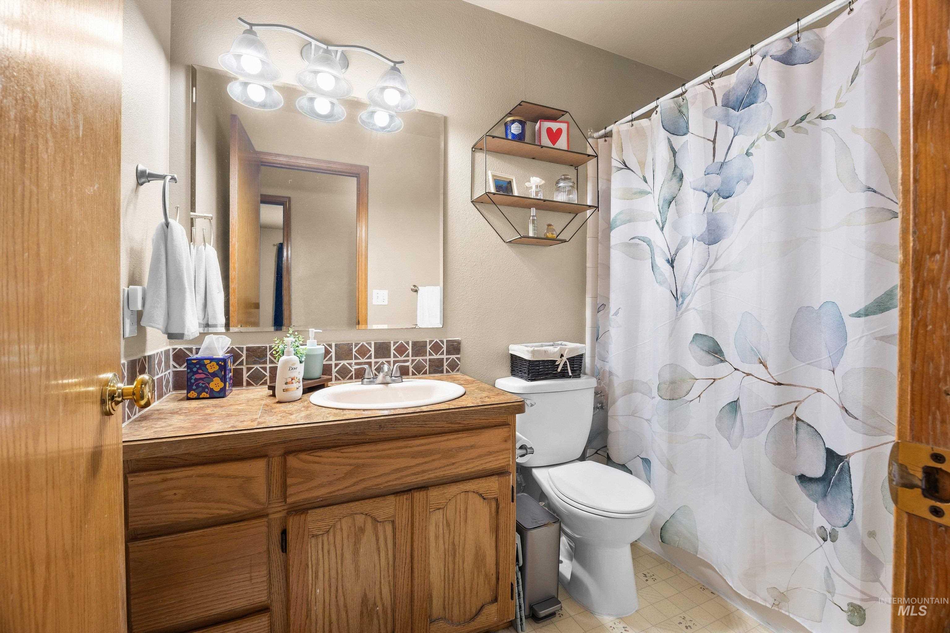 10747 W Irving Ct, Boise, Idaho 83713-0614, 3 Bedrooms, 2 Bathrooms, Residential For Sale, Price $424,900, 98984333