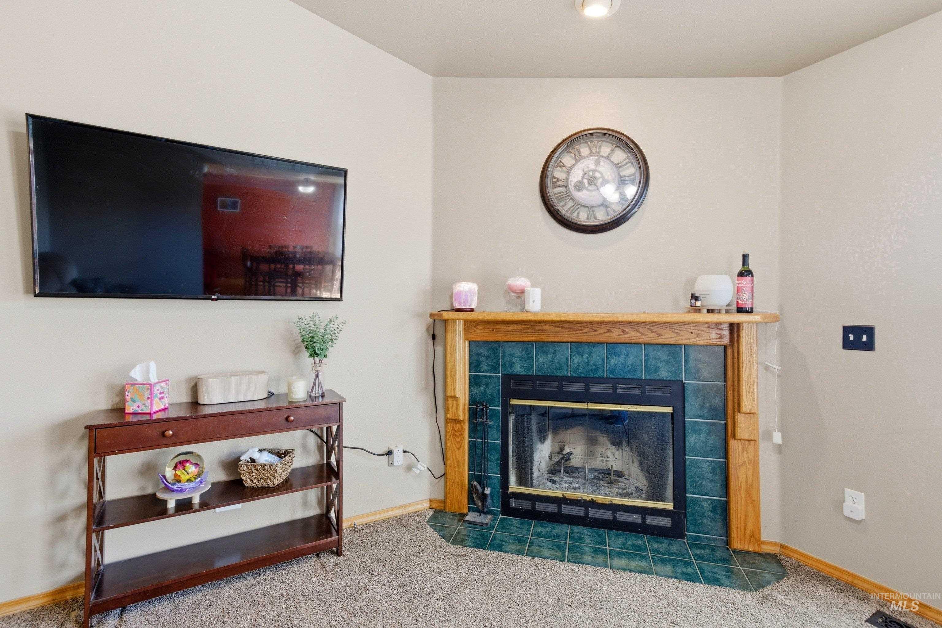 10747 W Irving Ct, Boise, Idaho 83713-0614, 3 Bedrooms, 2 Bathrooms, Residential For Sale, Price $445,000,MLS 98984333