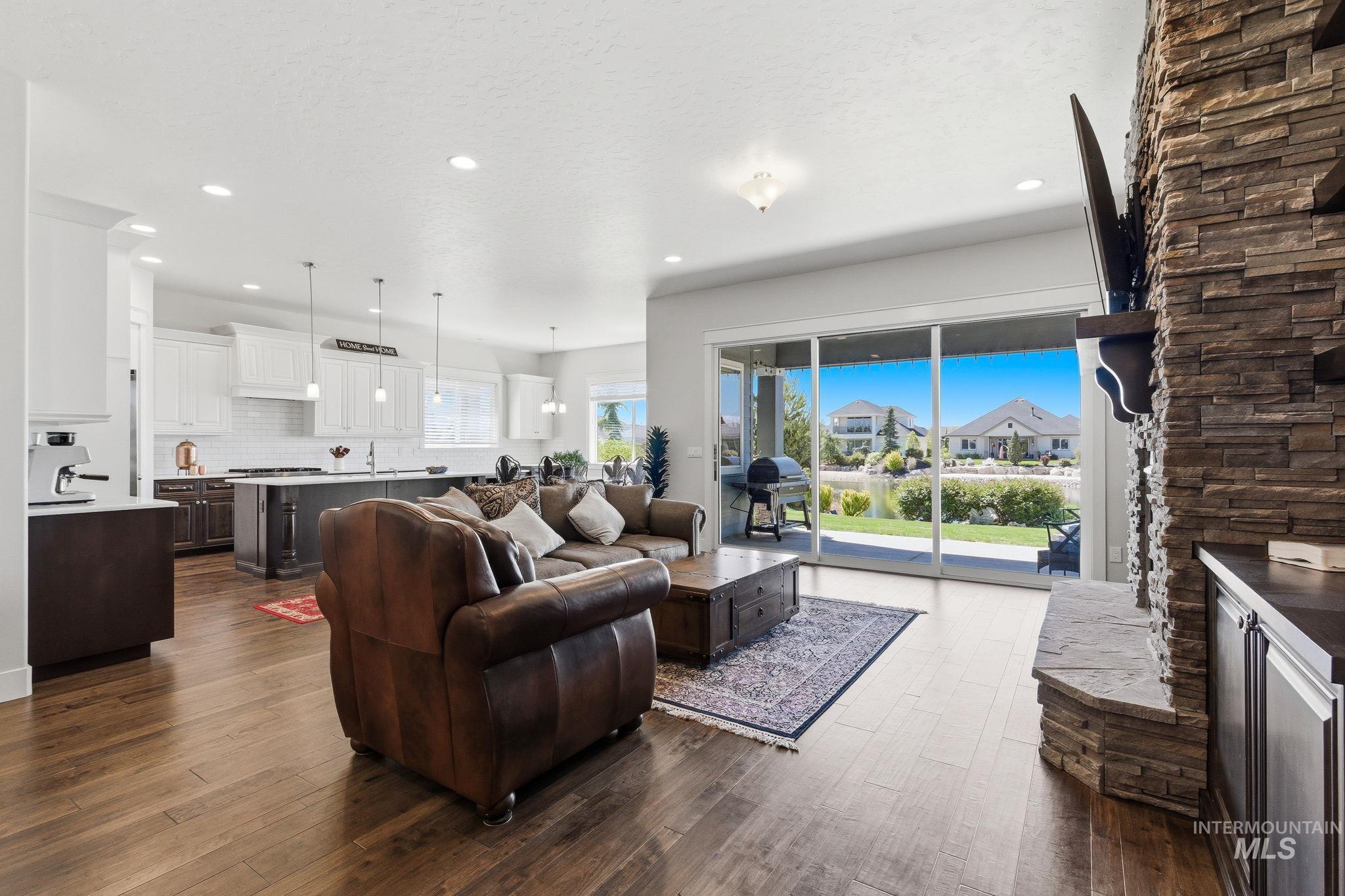 7787 W Belay, Eagle, Idaho 83616, 3 Bedrooms, 3 Bathrooms, Residential For Sale, Price $995,000,MLS 98984334