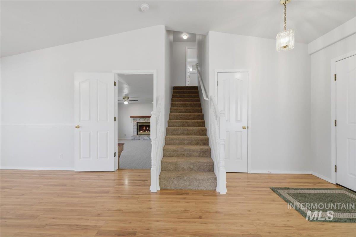 1128 W State St, Meridian, Idaho 83642, 4 Bedrooms, 3 Bathrooms, Residential For Sale, Price $565,000,MLS 98984336