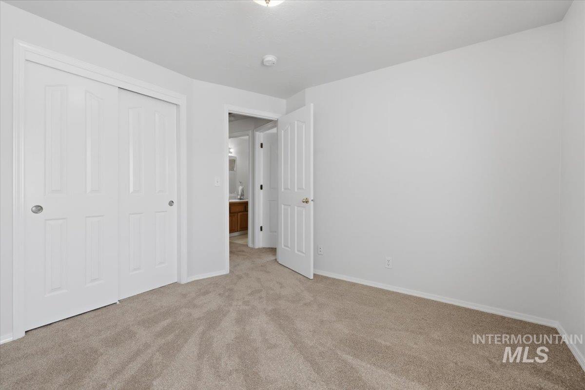 1128 W State St, Meridian, Idaho 83642, 4 Bedrooms, 3 Bathrooms, Residential For Sale, Price $565,000,MLS 98984336