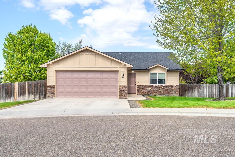 120 N Sierra Cir, Payette, Idaho 83661, 3 Bedrooms, 2 Bathrooms, Residential For Sale, Price $320,000, 98984339
