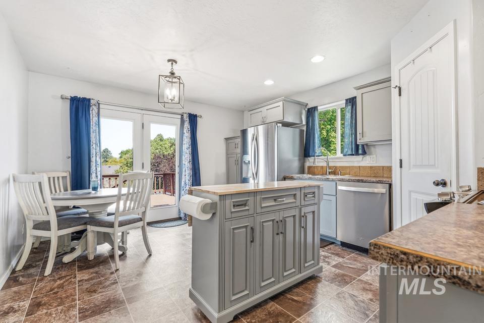 120 N Sierra Cir, Payette, Idaho 83661, 3 Bedrooms, 2 Bathrooms, Residential For Sale, Price $320,000, 98984339