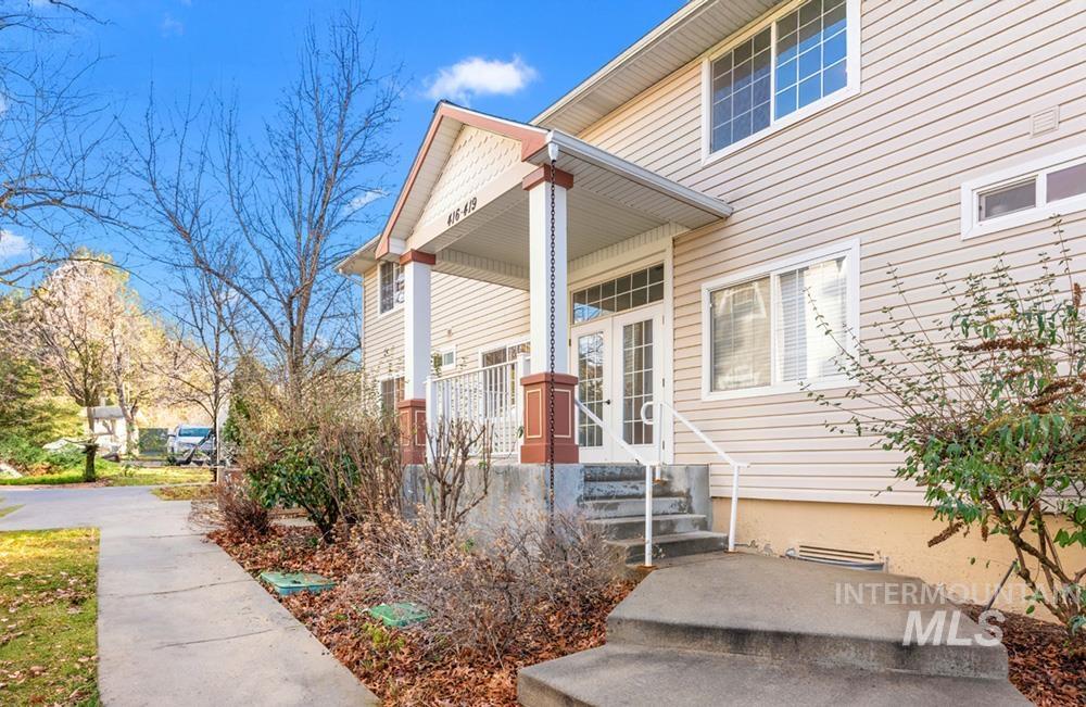 419 W Village Ln, Boise, Idaho 83702, 2 Bedrooms, 1 Bathroom, Residential For Sale, Price $329,900, 98984340